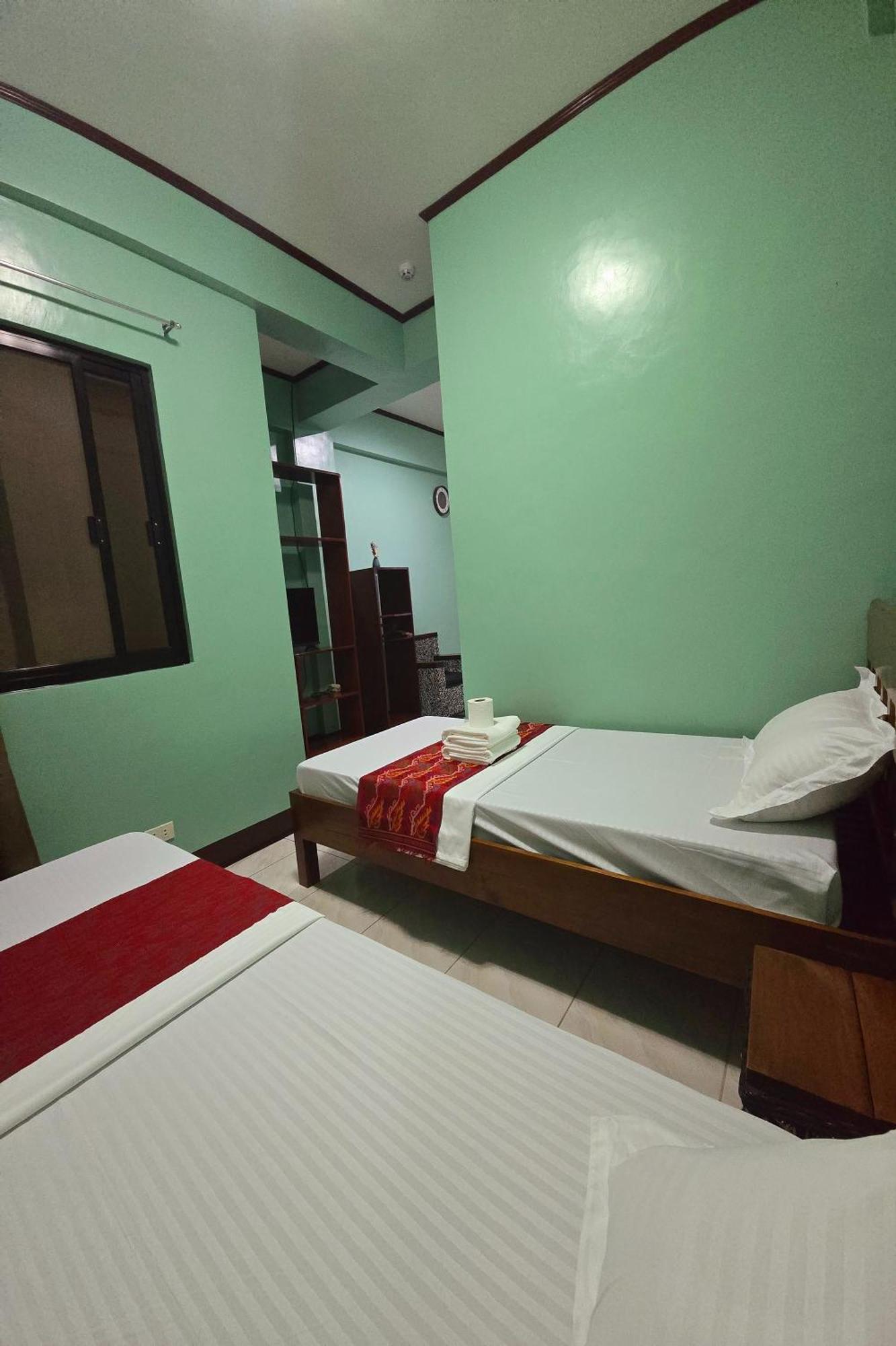 Nober Pension House City Center Puerto Princesa Luaran gambar