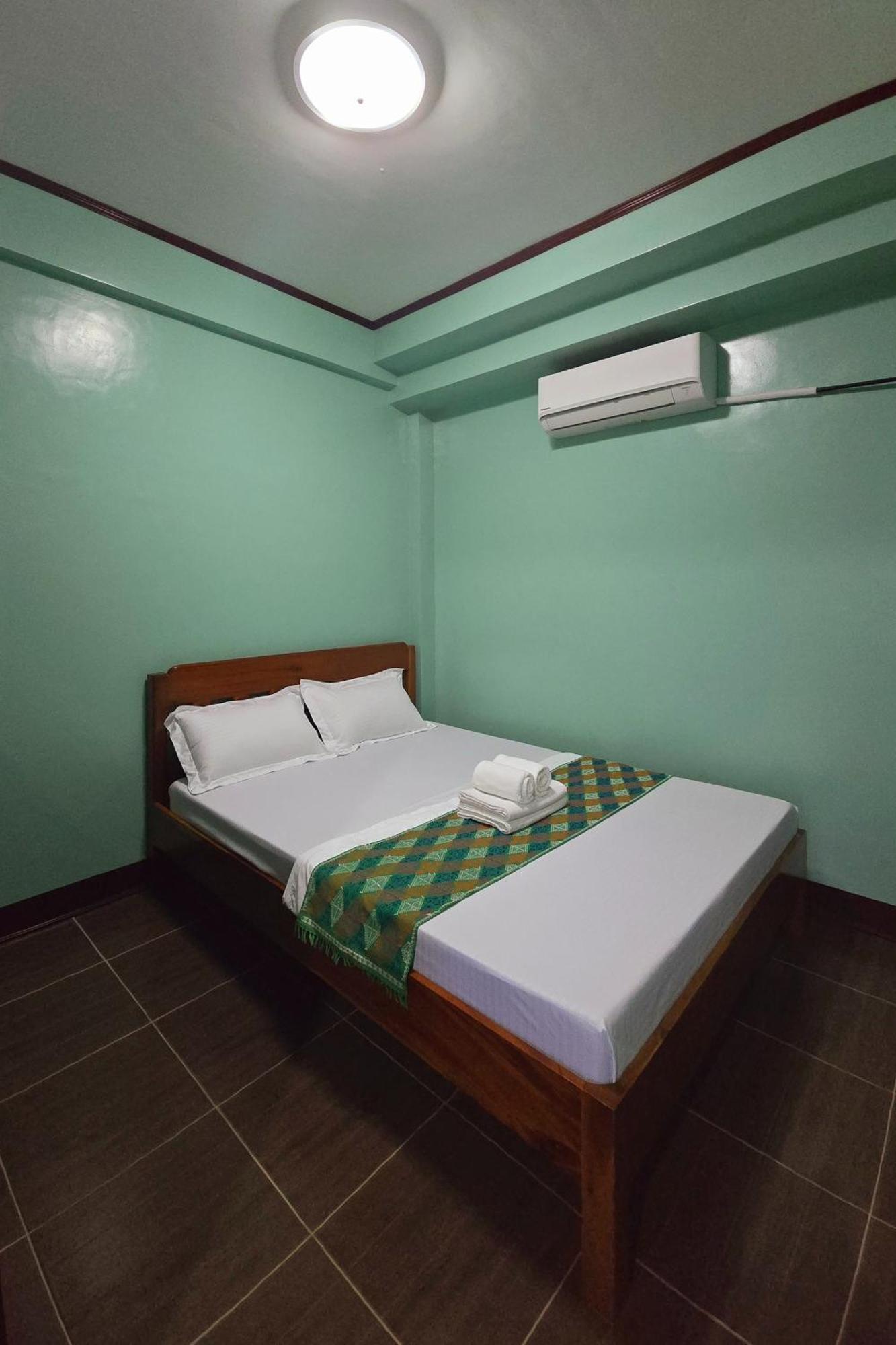 Nober Pension House City Center Puerto Princesa Luaran gambar