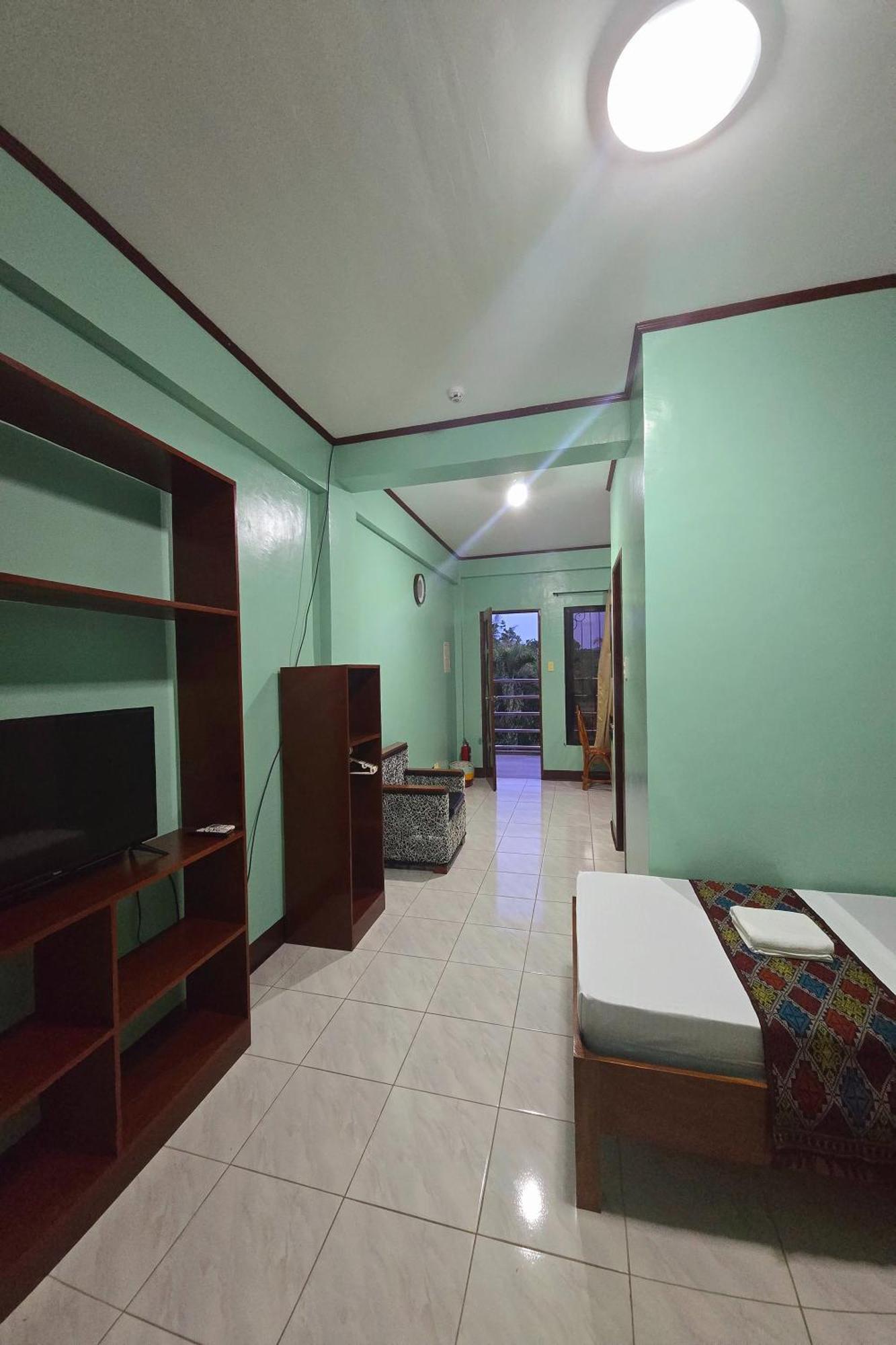 Nober Pension House City Center Puerto Princesa Luaran gambar