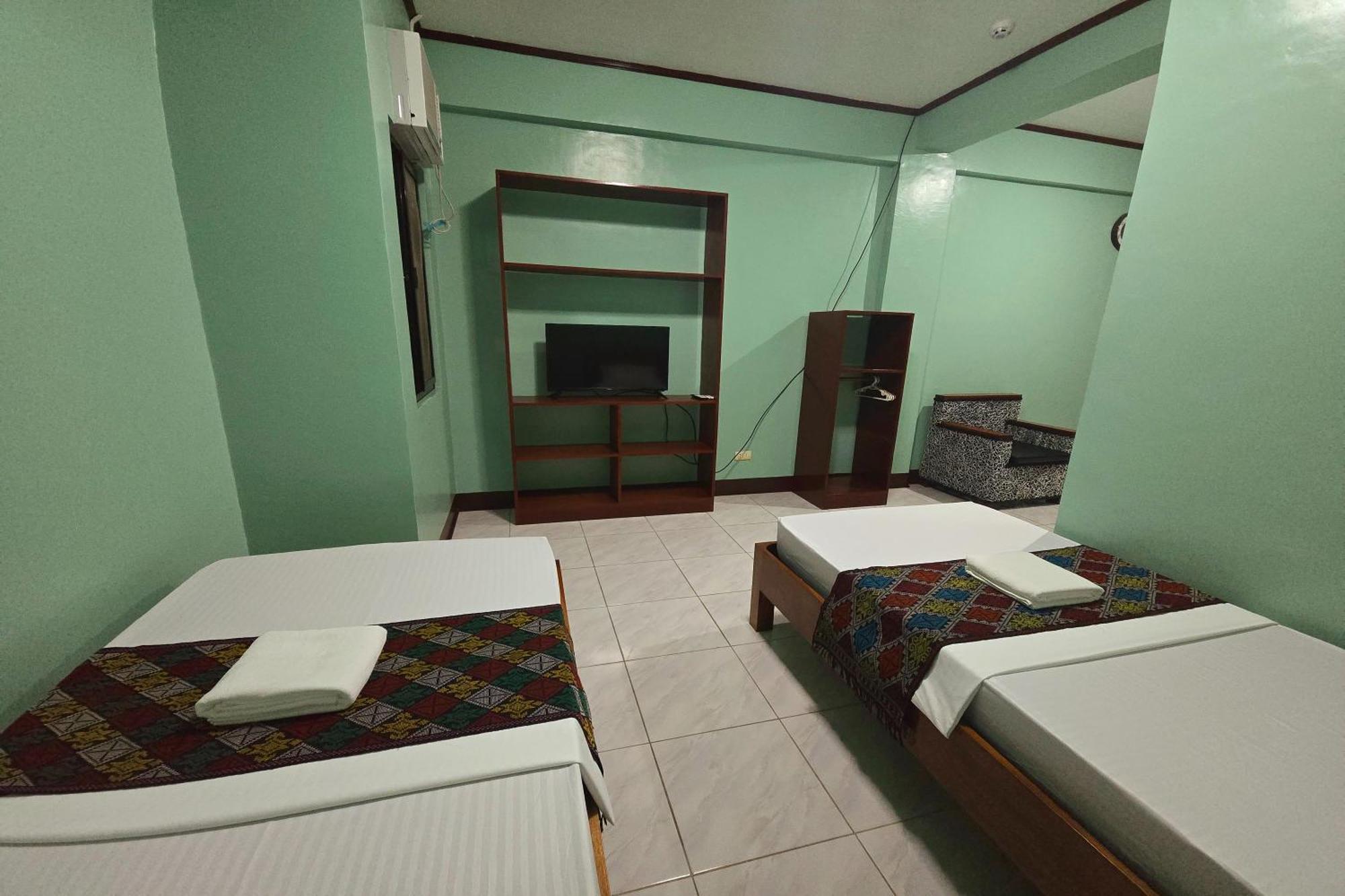 Nober Pension House City Center Puerto Princesa Luaran gambar