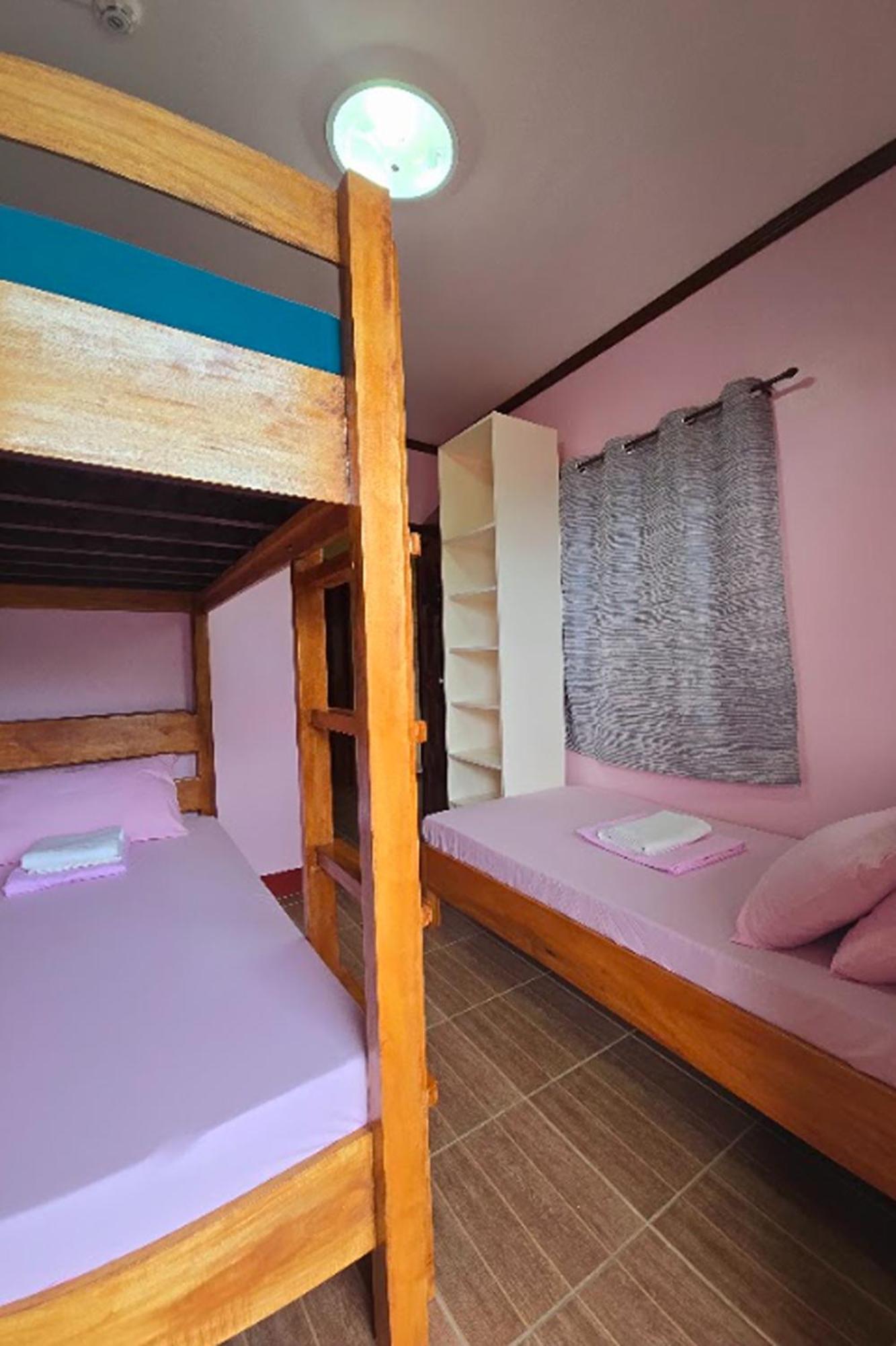 Nober Pension House City Center Puerto Princesa Luaran gambar