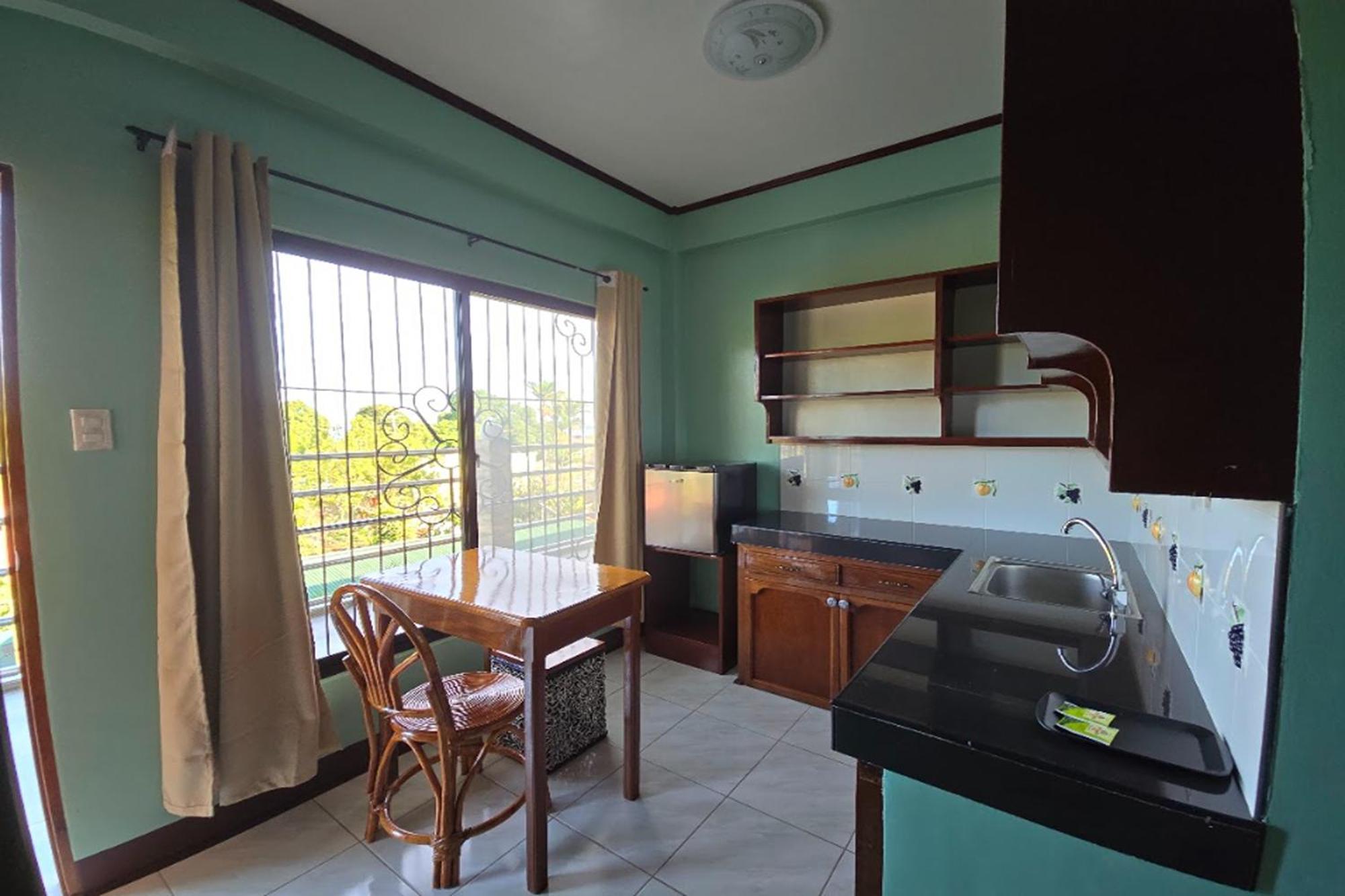 Nober Pension House City Center Puerto Princesa Luaran gambar